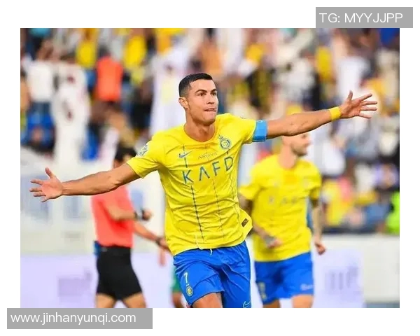 当前最受欢迎的足球明星是谁他们的表现如何影响比赛和球迷的热情